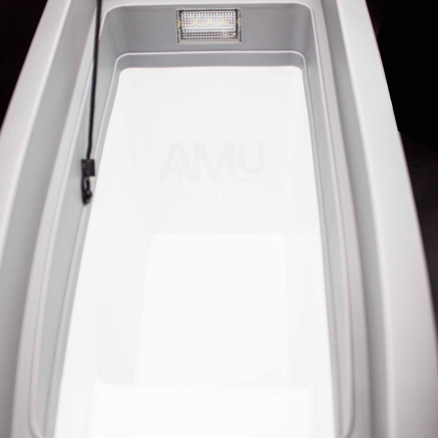 Portable Fridge/ Freezer Home Car camping in doors and outdoors 12V/240